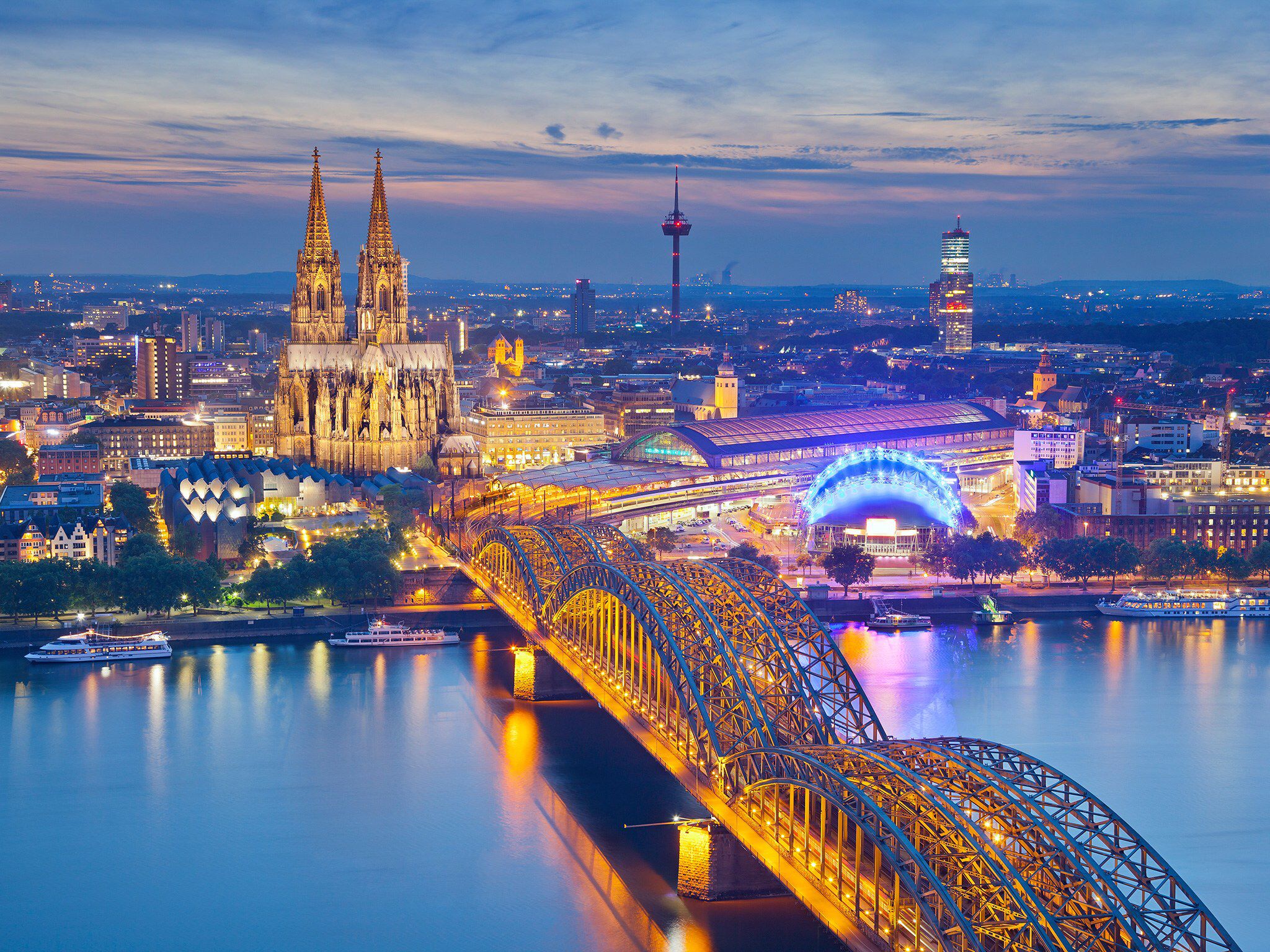 eastern-europe-9-days-8-nights_5c6690373ae92.jpg
